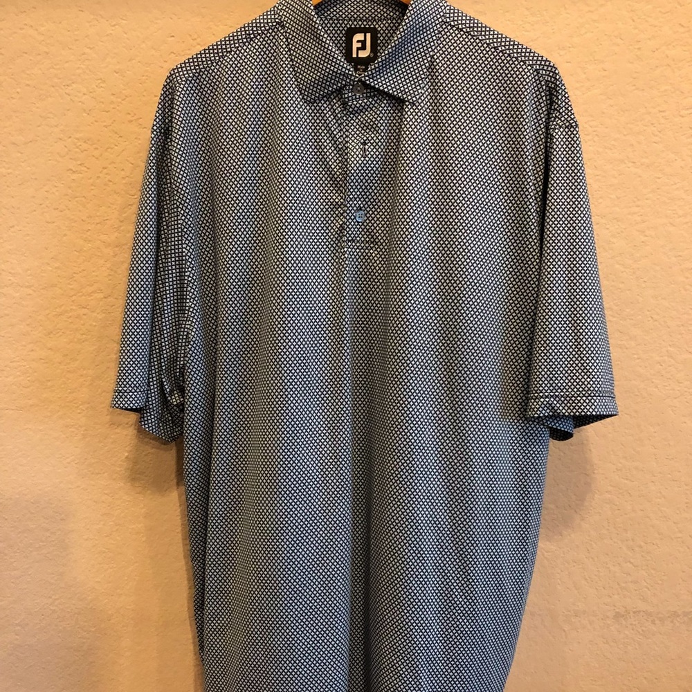 Men’s dry fit fitness shirt